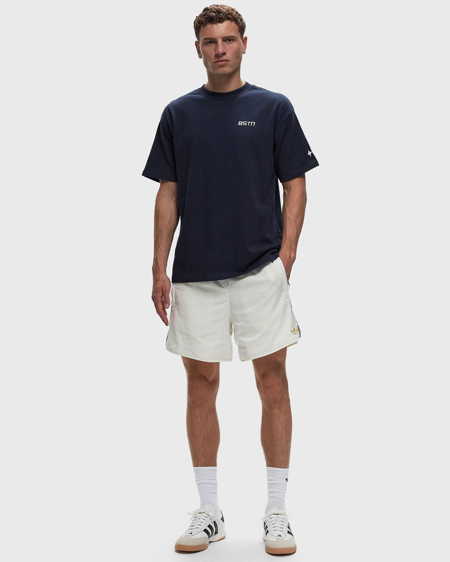 Къси панталони adidas Originals Adidas Men's Short in Off White, Size Large | END. Clothing Бяло | IY7836, 1