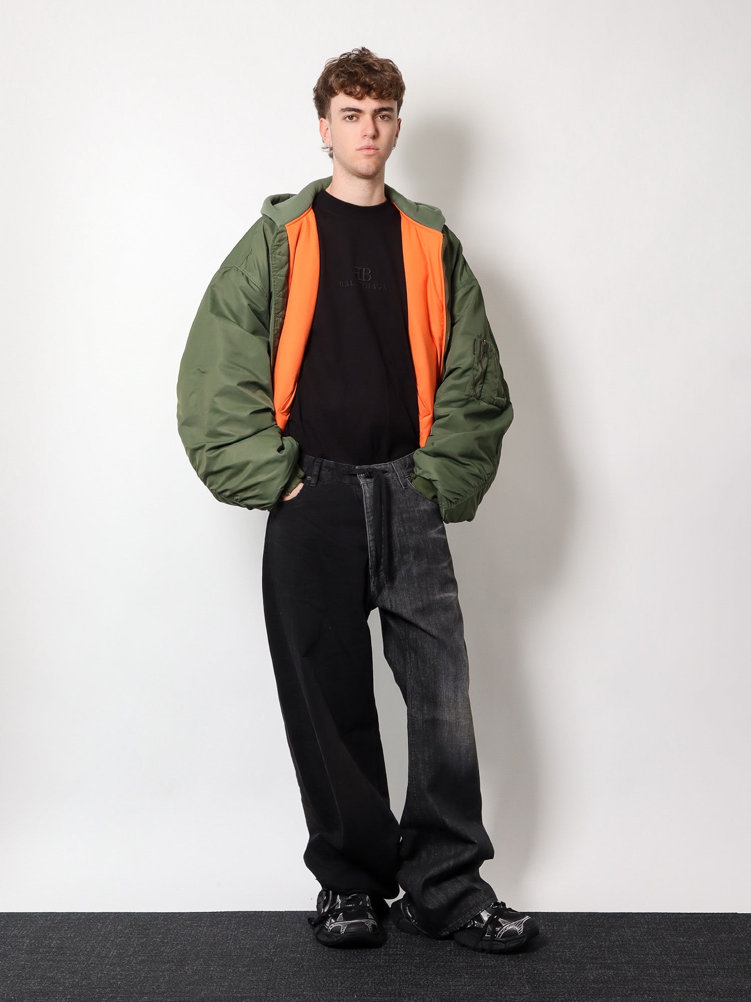 Яке бомбър Balenciaga JACKET Зелено | 796940TPO042840, 1