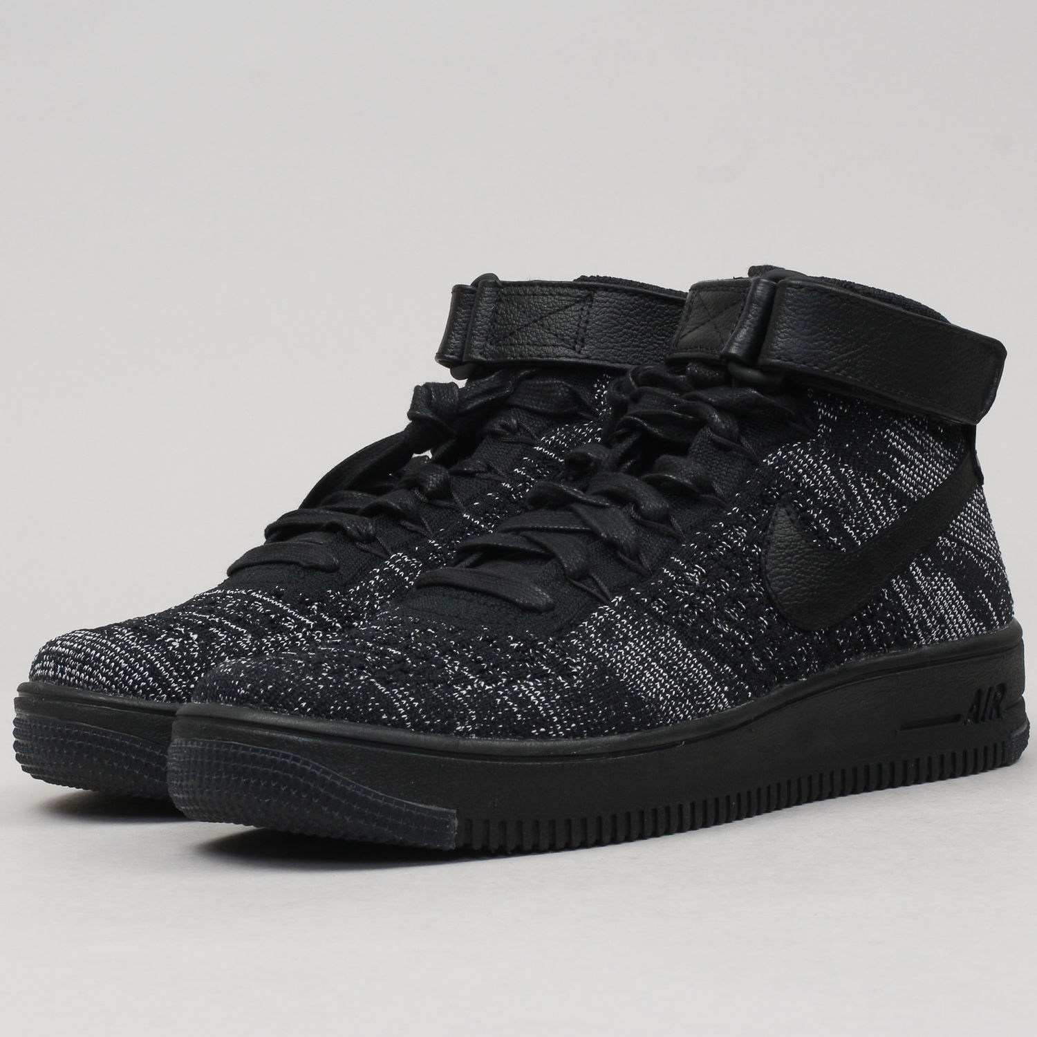 Кецове и обувки Nike Air Force 1 Flyknit ''Black'' W Черно | 818018-002, 1