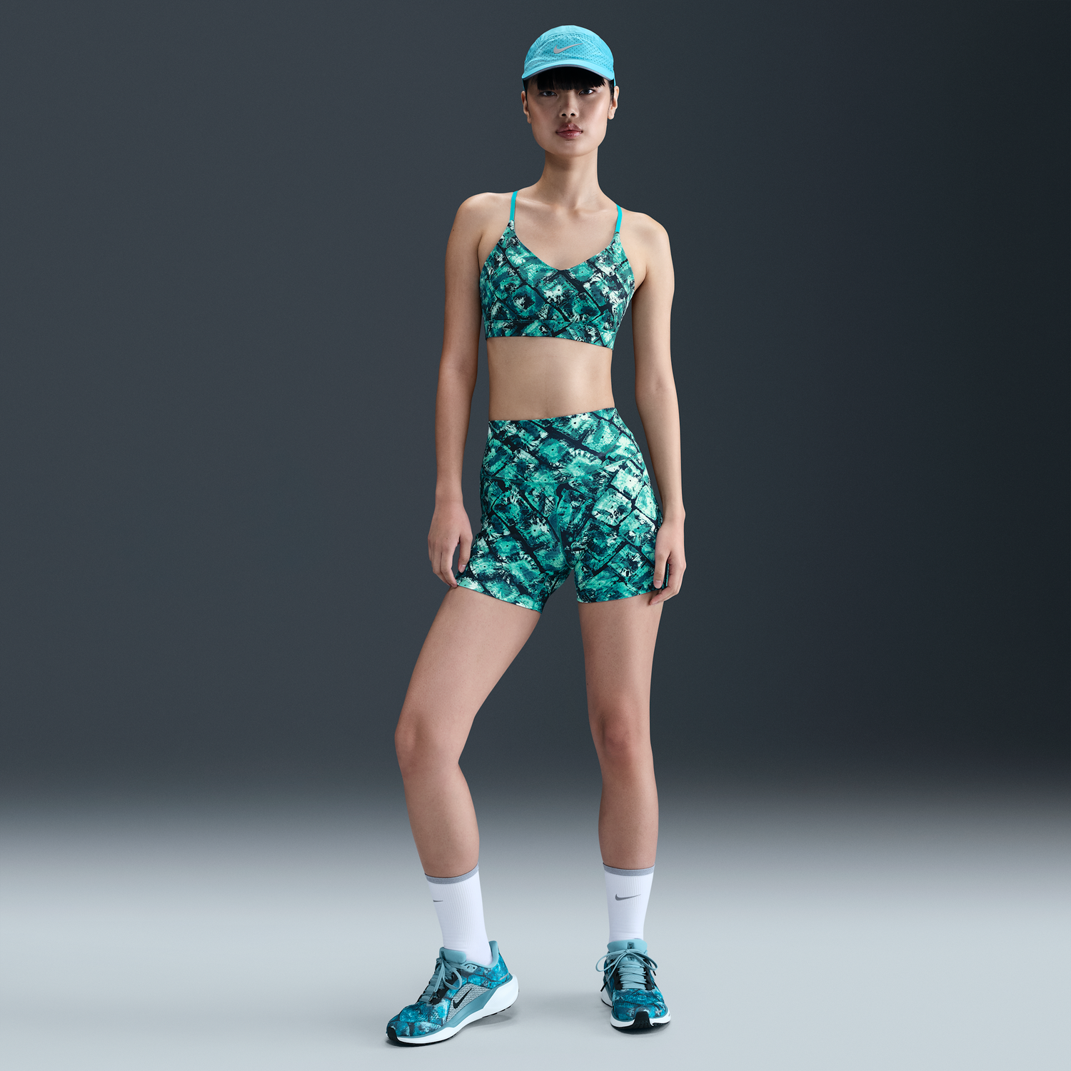 Сутиен Nike Indy Artist Collection Light-Support Padded Sports Bra Зелено | HQ4339-345, 1
