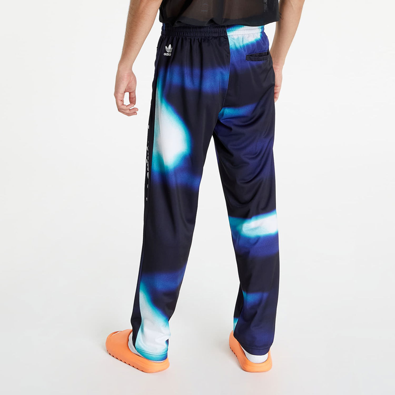 Спортни панталони adidas Performance Graphics Yung Z Sweatpants Черно | HC7175, 1