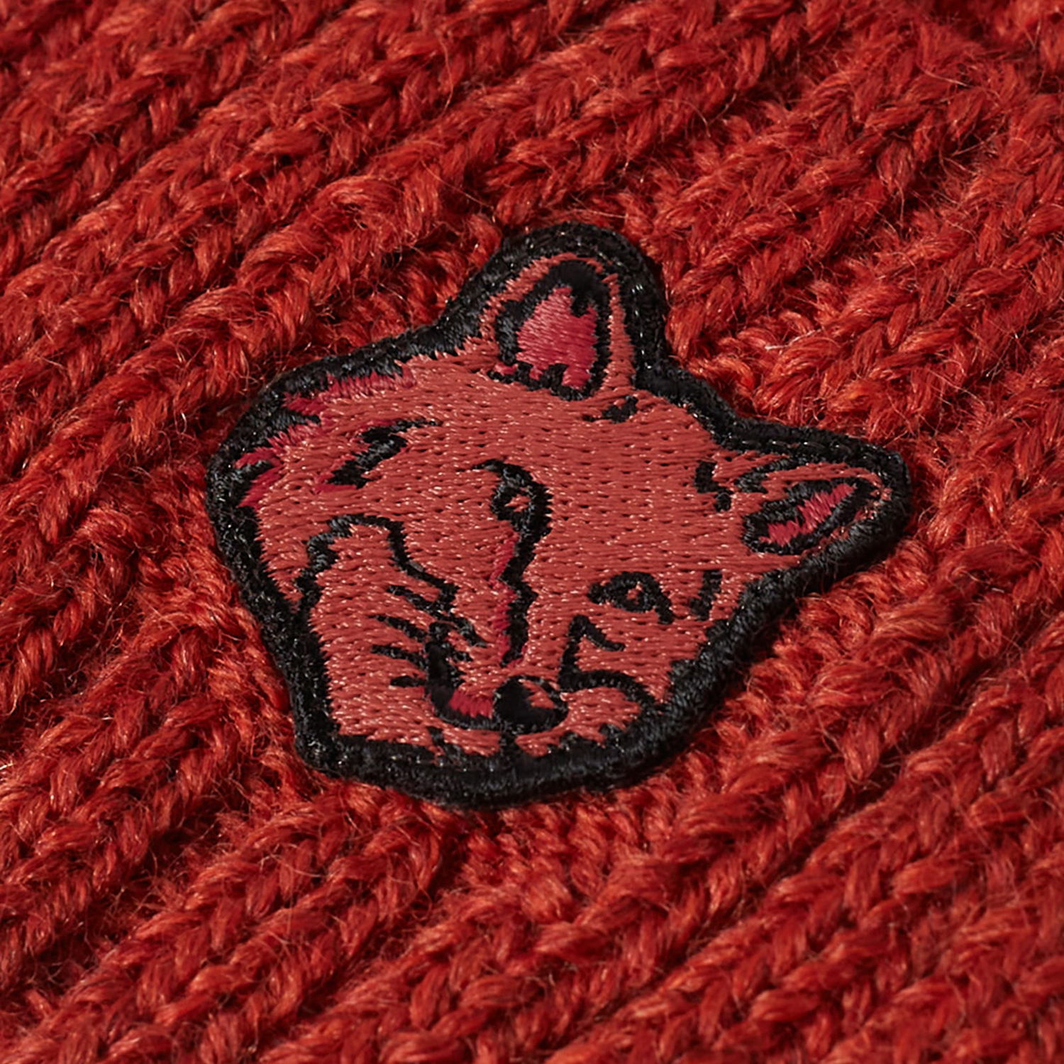 Шапка MAISON KITSUNÉ Fox Head Patch Ribbed Beanie Бургунди | LM06111KT1022-P669, 1