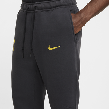 Спортни панталони Nike Liverpool FC Tech Sweatpants Черно | HV1942-070, 1