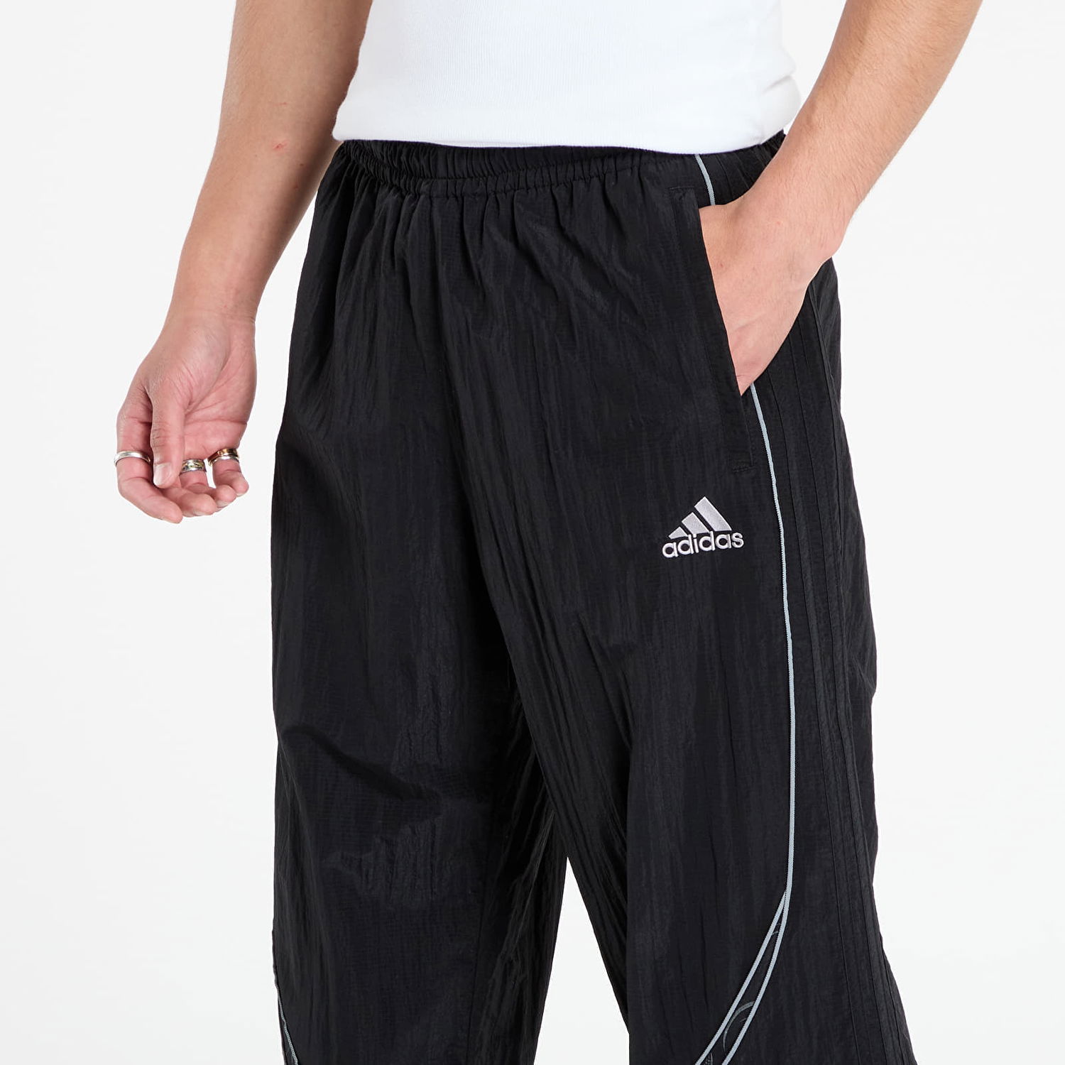 Панталони adidas Originals Adilenium Season 4 Teamgeist Track Pants Черно | KF8521, 1