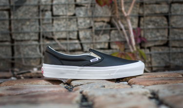 Кецове и обувки Vans OG Classic Slip-On VLT Черно | VN000UDF1NS, 2