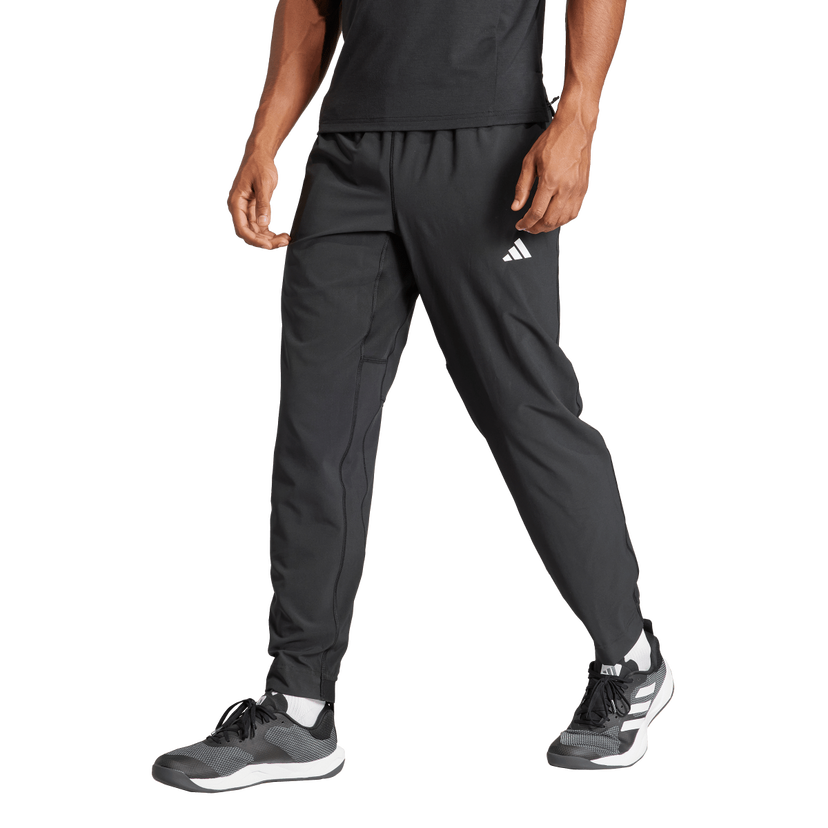 Спортни панталони adidas Originals Essentials Training Pants Черно | IT5457