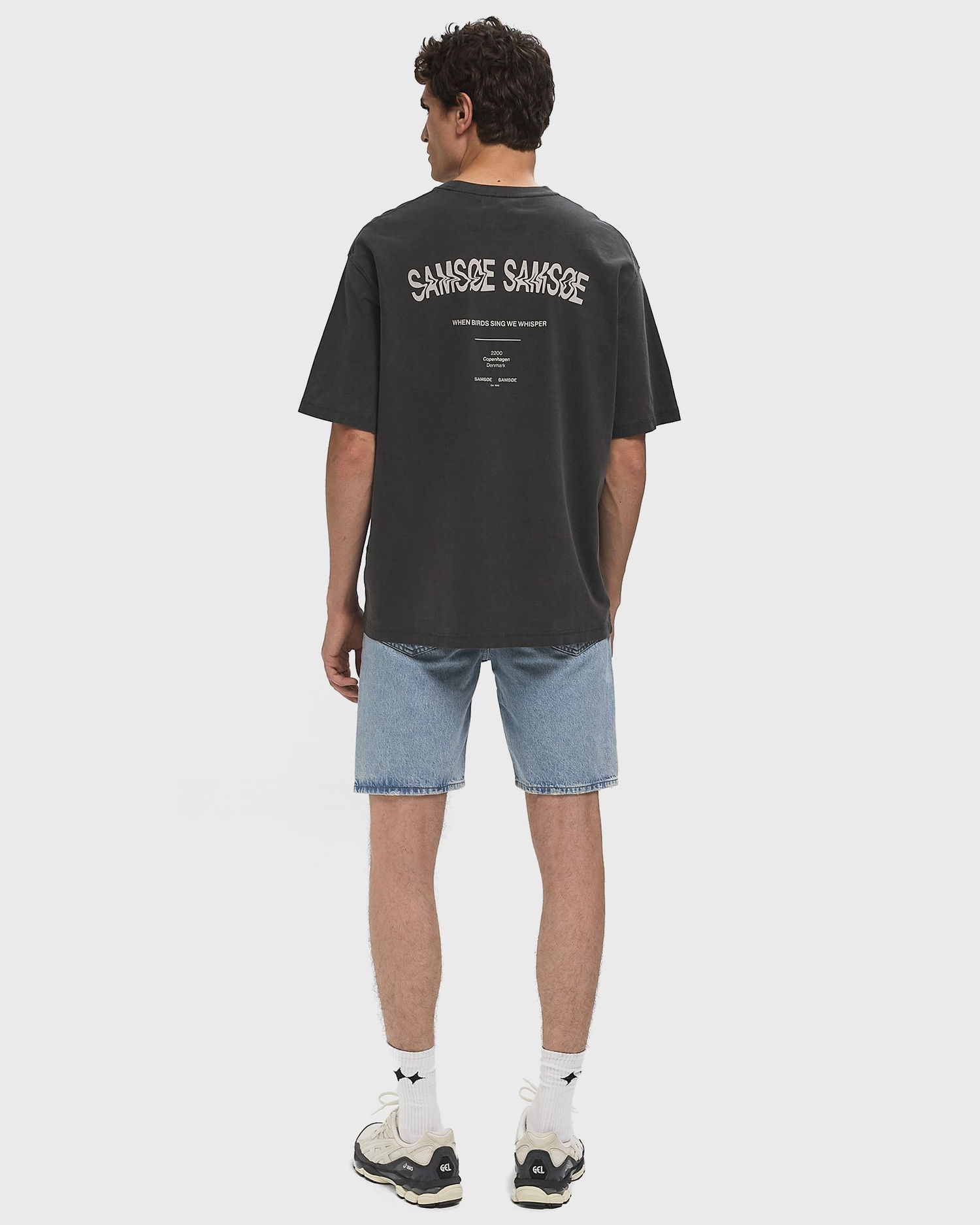 Тениска Samsoe Samsoe Saswirl T-Shirt Черно | U25200007-SWIRL-CLEAR-CREAM, 1
