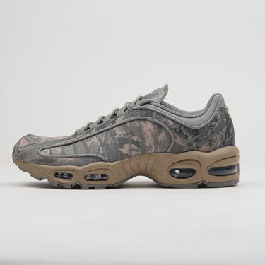 Кецове и обувки Nike Air Max Tailwind 4 SP Бежово | BV1357-001, 1