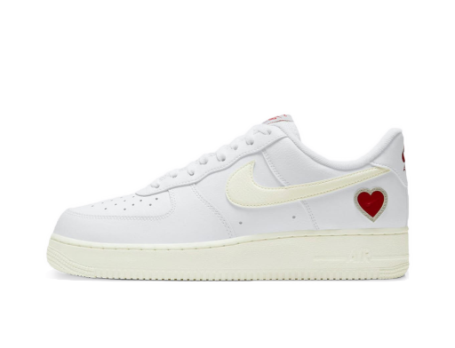 Кецове и обувки Nike Air Force 1 Low "Valentine"s Day" Бяло | DD7117-100