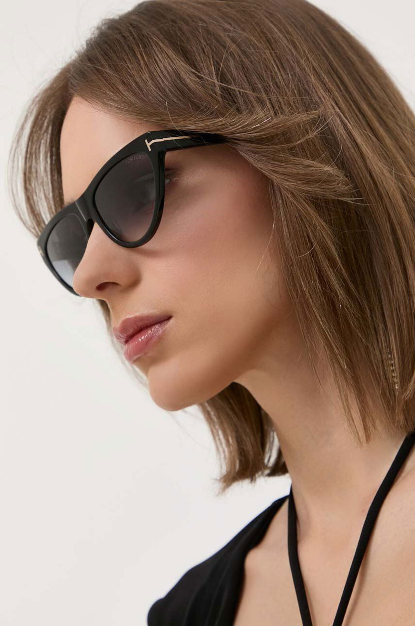 Слънчеви очила Tom Ford Sunglasses Черно | FT0990.5601B