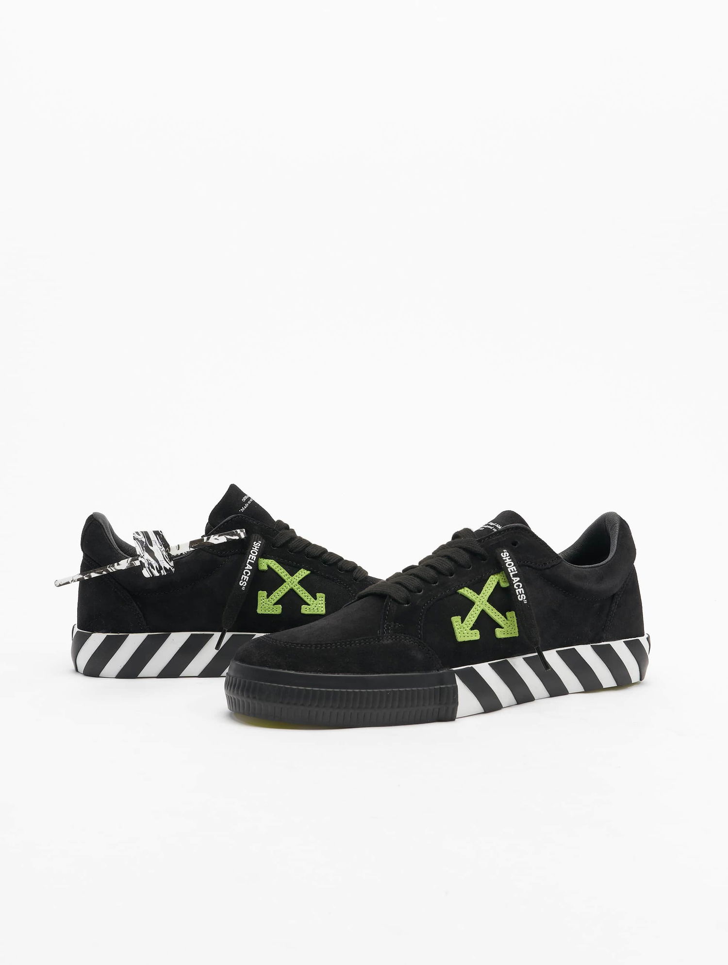 Кецове и обувки Off-White Low Vulcanized Черно | OMIA085S21LEA0021055, 0