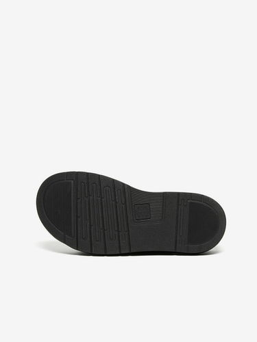 Кецове и обувки Dr. Martens Soloman Hydro Leather Strap Sandals Черно | DM25767001, 3
