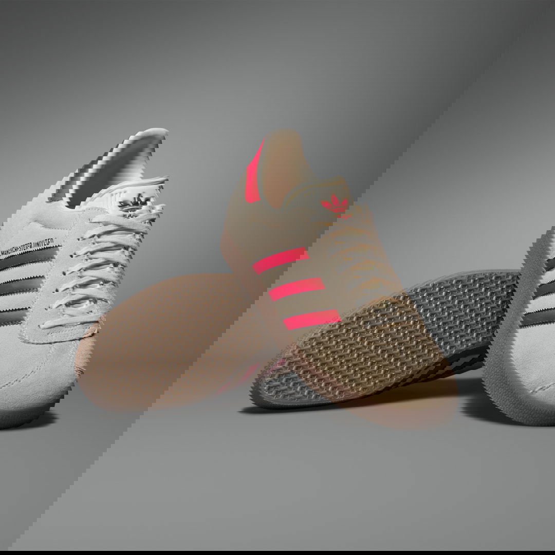 Кецове и обувки adidas Originals Gazelle Manchester United Terrace Icons Бежово | JS3040, 0