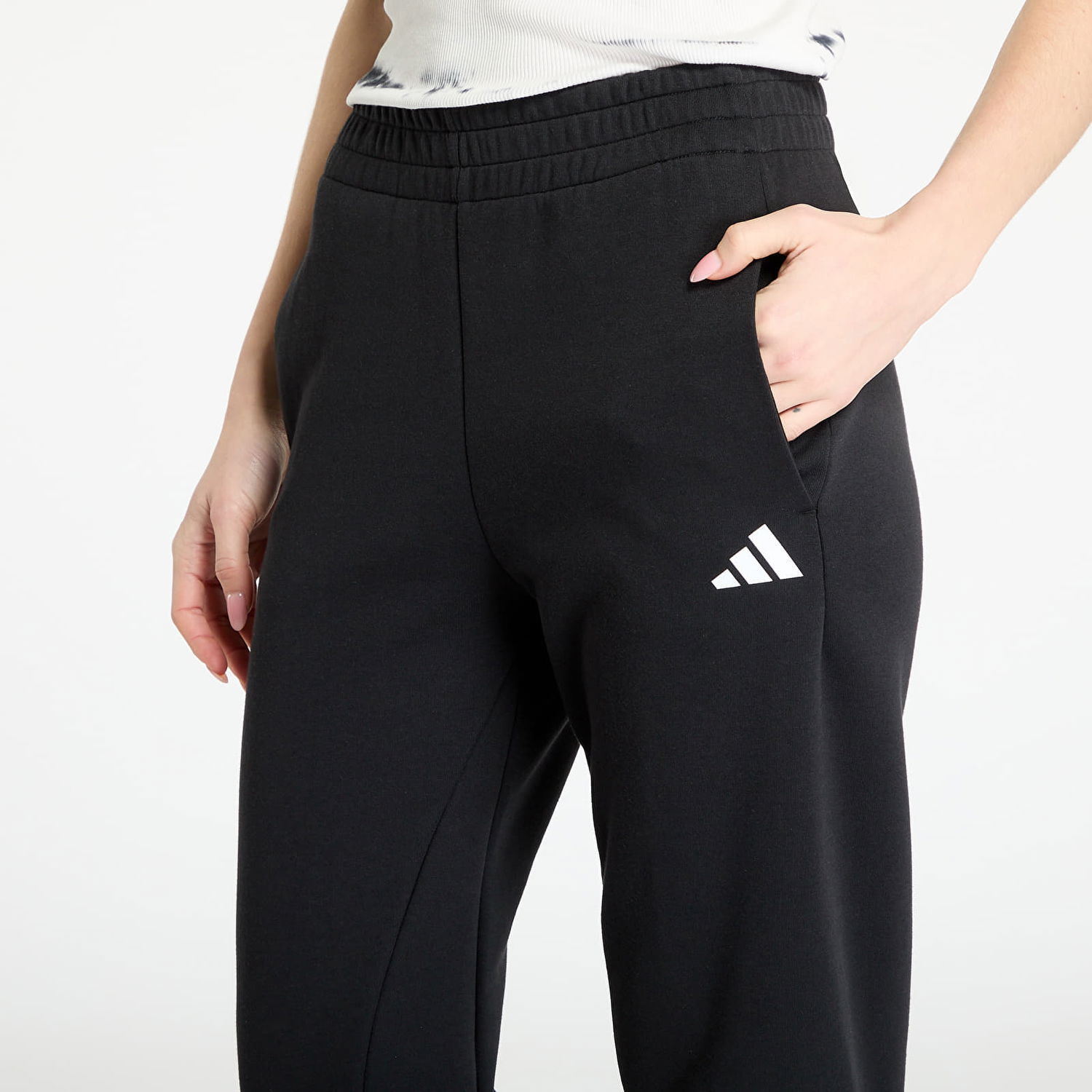 Спортни панталони adidas Originals Future Icons Three Stripes Regular Sweatpants Черно | JC5454, 1