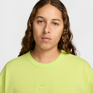 Тениска Nike Nike Sportswear Premium Essentials T-Shirt Зелено | DO7392-736, 2