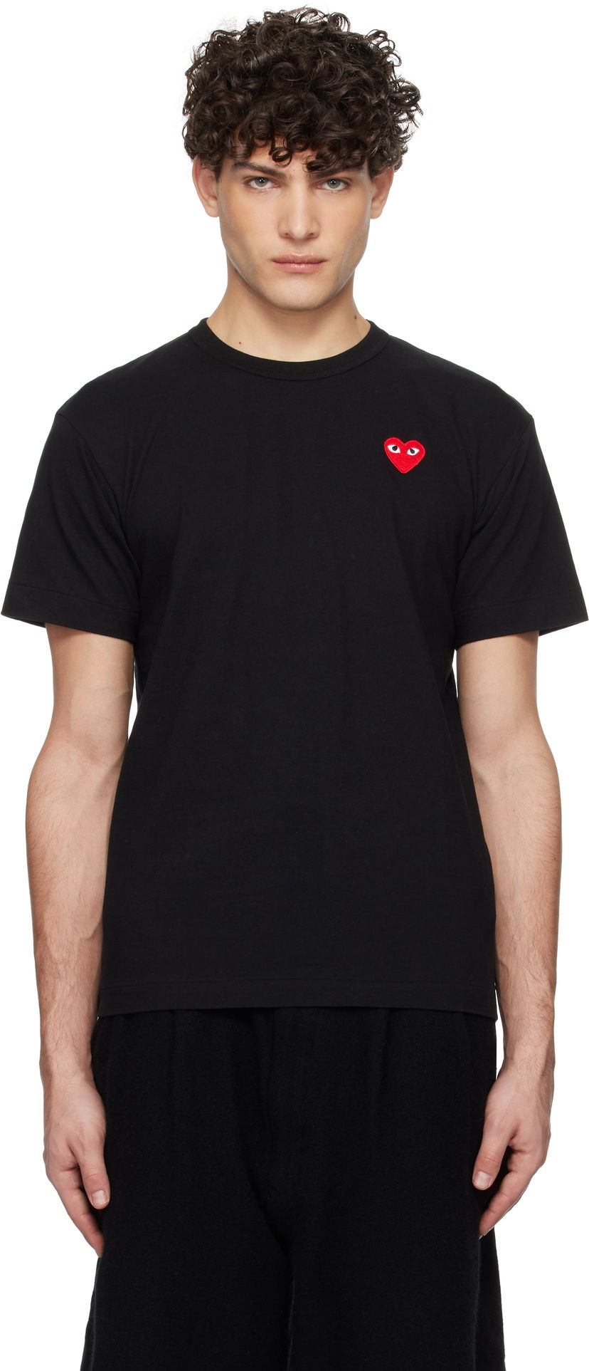 Тениска Comme des Garçons Black T-Shirt with Red Heart Patch Черно | AX-T108-051