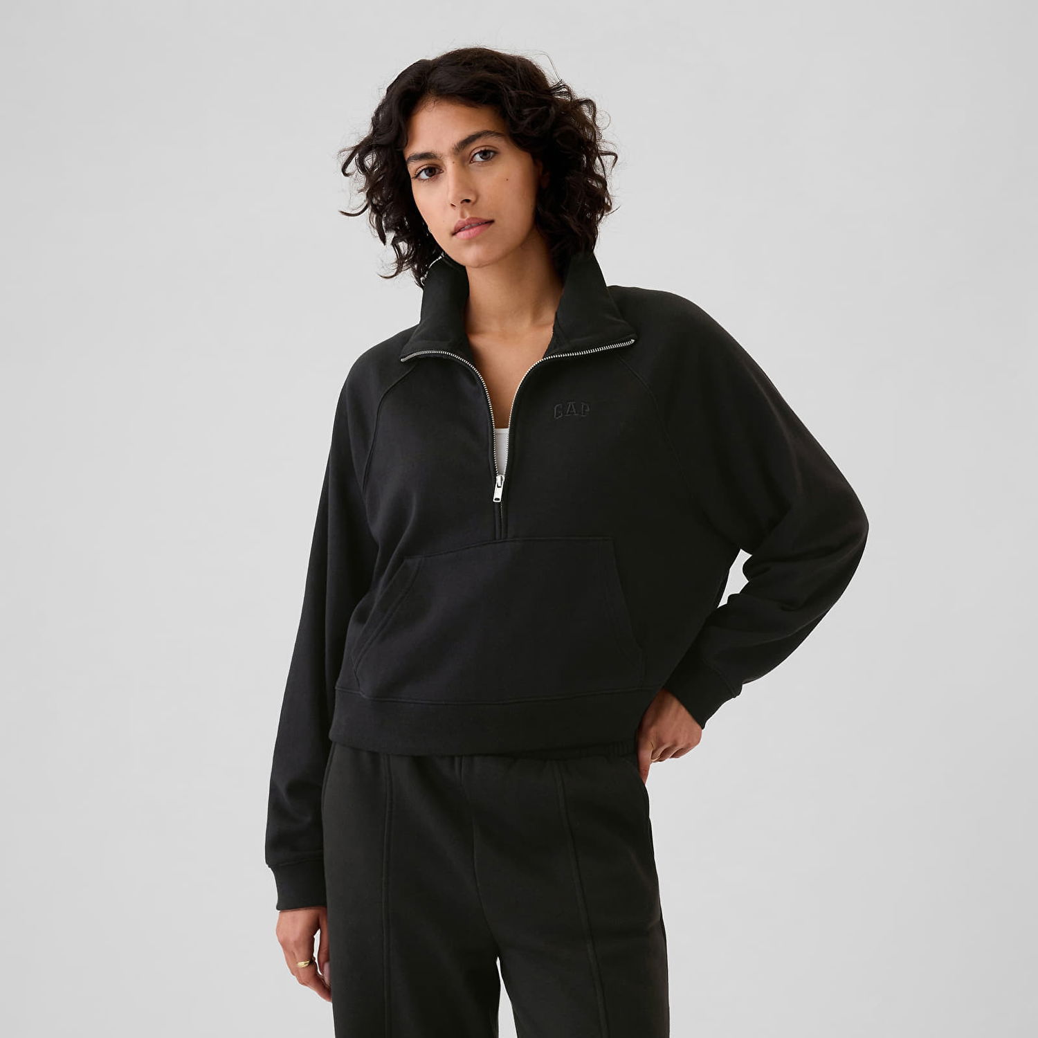 Суитчър GAP Sweatshirt Logo Quarter Zip True Black L Черно | 523576-01, 0
