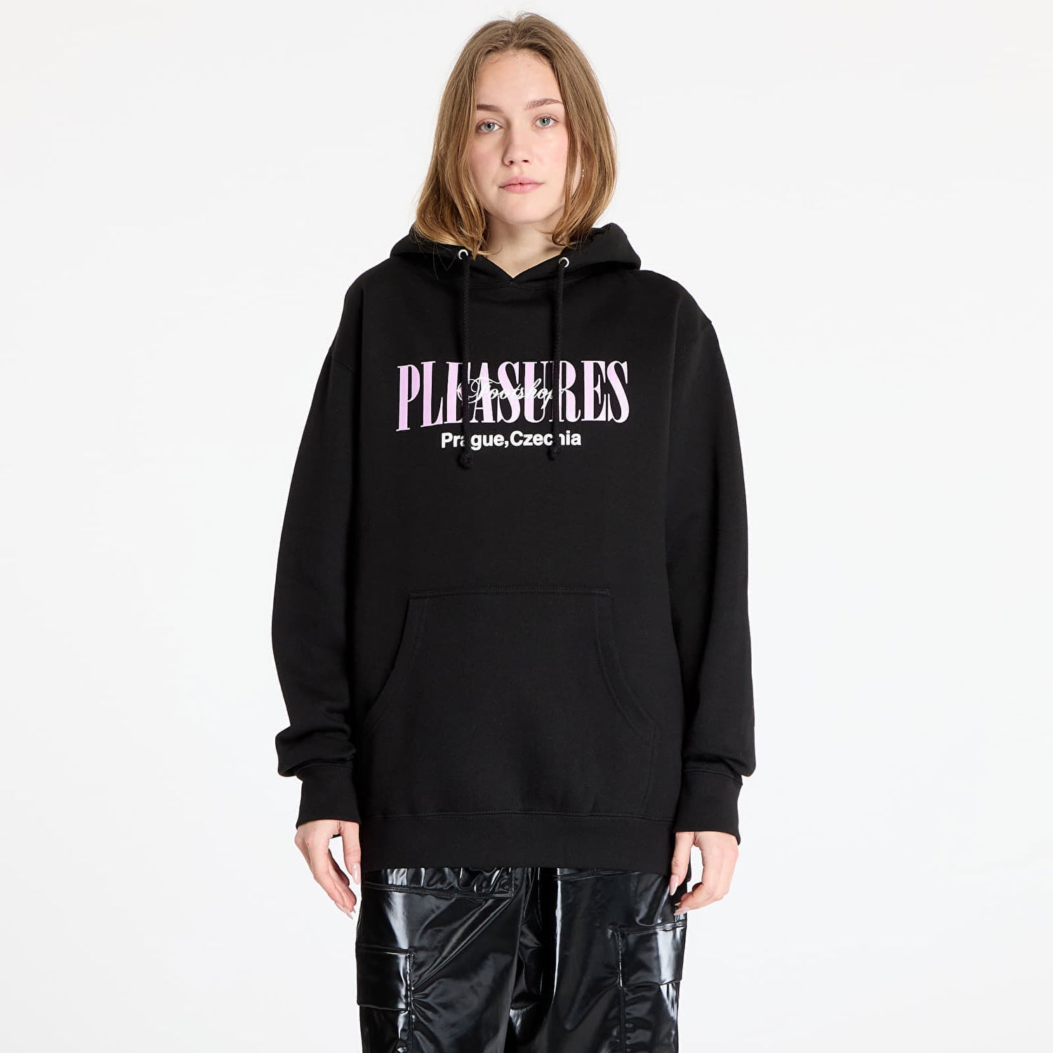 Суитчър Pleasures FTSHP x Angel Black Hoodie Черно | P24W076 BLACK, 1