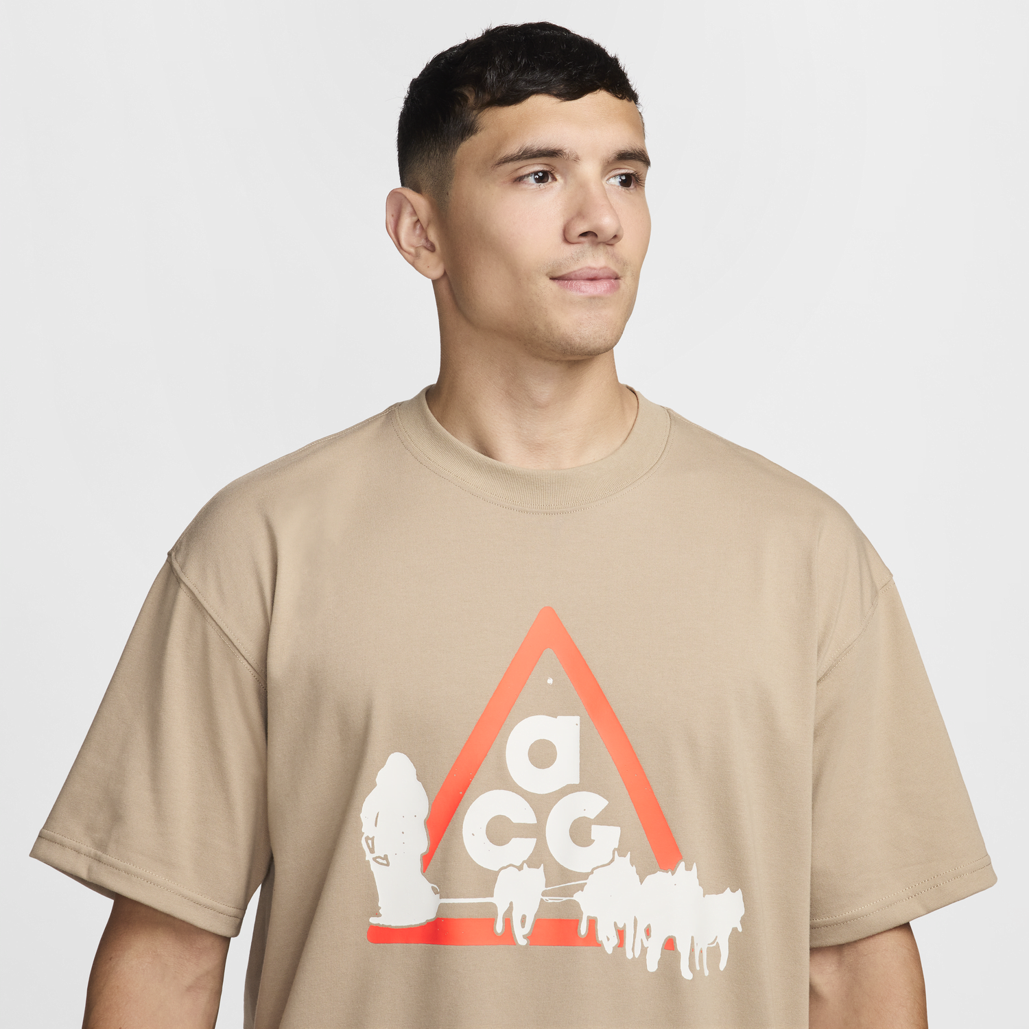 Тениска Nike ACG OC Dog Sled T-shirt in Khaki, Size Large | END. Clothing Бежово | FZ5277-247, 1