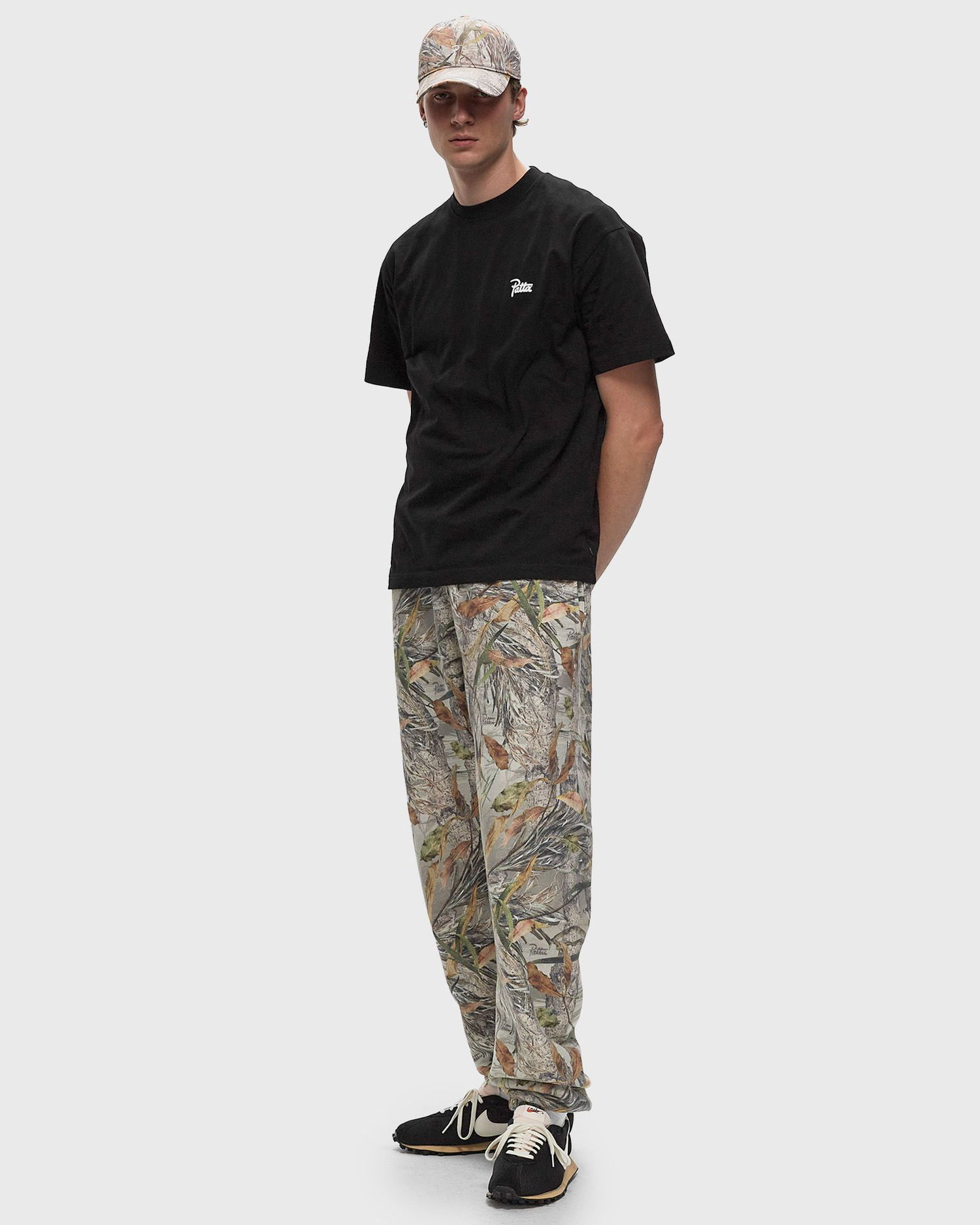 Спортни панталони Patta Sweatpants Classic Jogging Print Бежово | POC-AW24-2050-338-0318-160, 1
