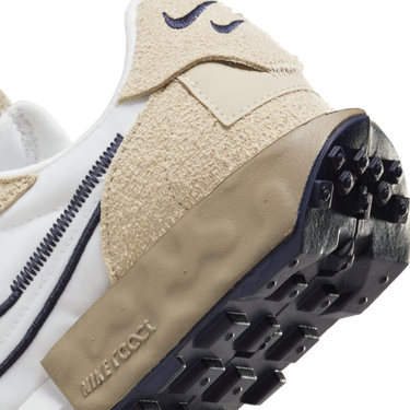 Кецове и обувки Nike Fontanka Waffle Бежово | DC3579-102, 4