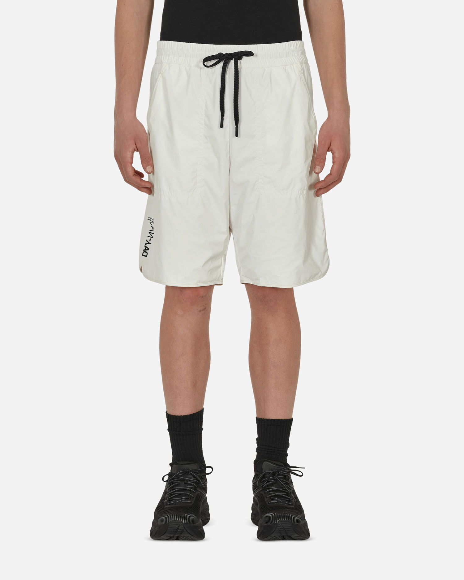 Къси панталони Moncler Day-Namic Shorts Бяло | G209Q2B00001 04G, 0