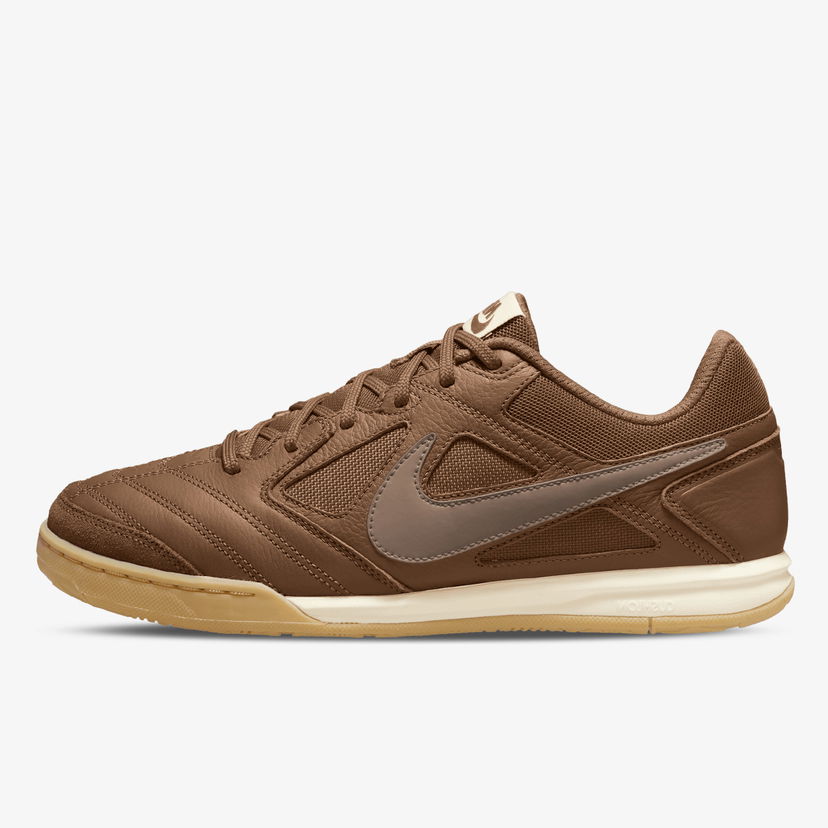 Кецове и обувки Nike Gato Кафяво | HQ6019-200