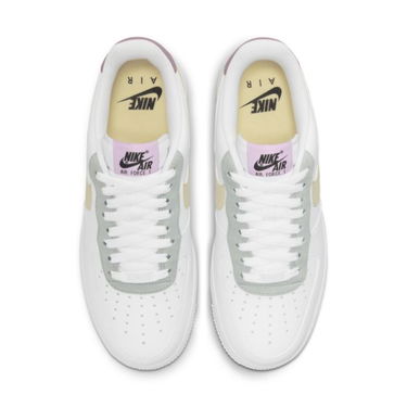Кецове и обувки Nike Air Force 1 '07 Essential W Бяло | DN4930-100, 2