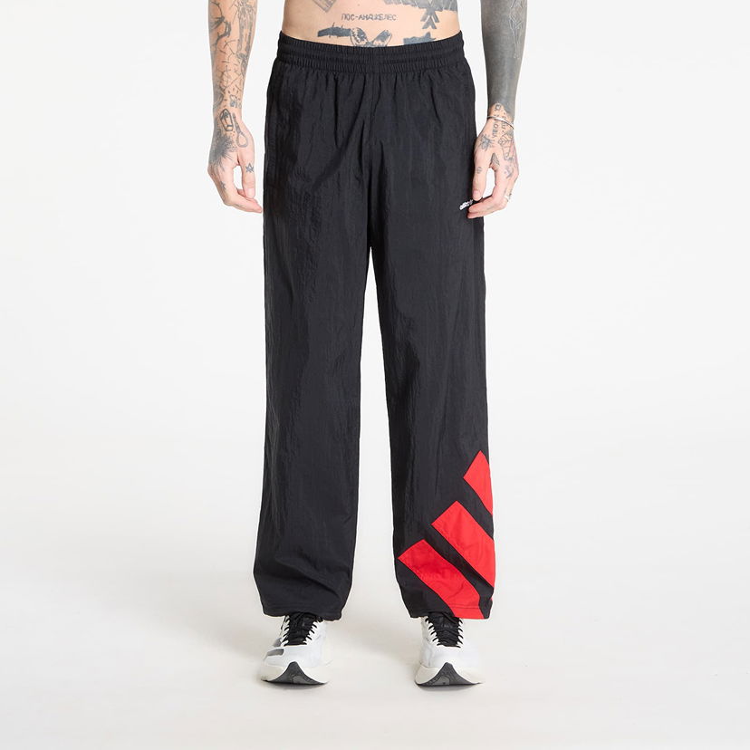 Спортни панталони adidas Originals Loose Fit Track Pants with Red Block Stripes Многоцветен | KE0869
