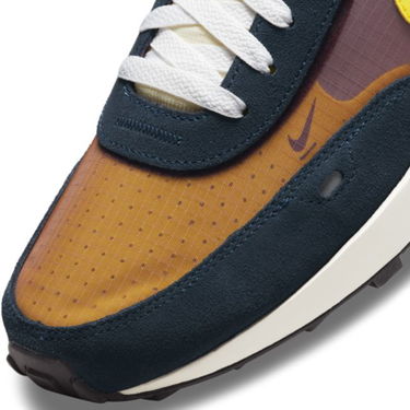 Кецове и обувки Nike Waffle One SE Червено | DD8014-600, 3