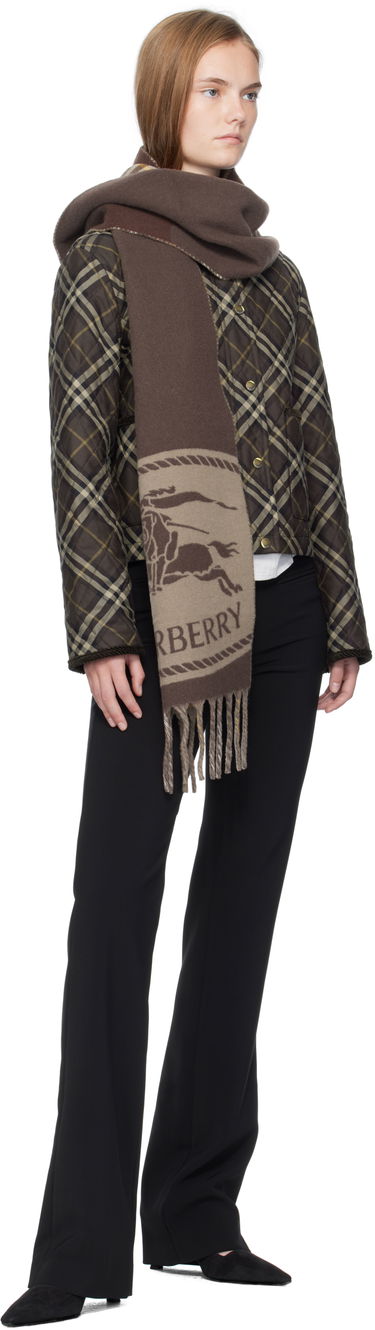 Шал Burberry Burberry Reversible Knight Stamp Scarf Кафяво | 8109747, 2