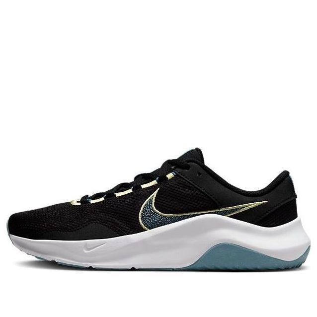 Кецове и обувки Nike Legend Essential 3 Next Nature Черно | DM1119-006