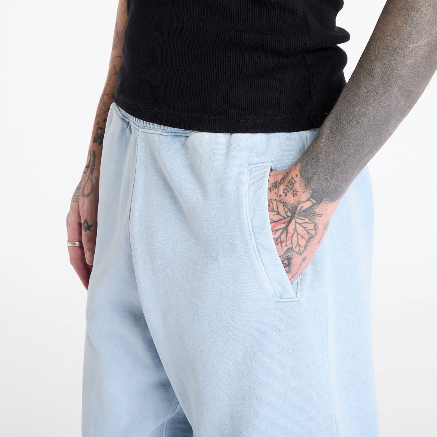 Спортни панталони Carhartt WIP Sweatpants Vista Grand Sweat Pant Dusty Ice Garment Dyed S Синьо | I032337.2BSGD, 1