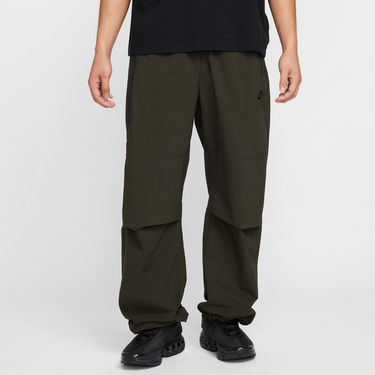 Спортни панталони Nike Nike Tech Woven Loose Fit Pants Зелено | HM7158-356, 0