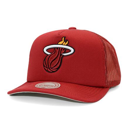 Шапка с козирка Mitchell & Ness NBA Evergreen Trucker Cap Червено | HT8032-MHERED1