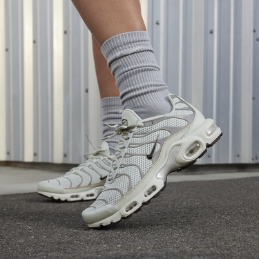 Кецове и обувки Nike Air Max Plus Сиво | FV8480-002, 3