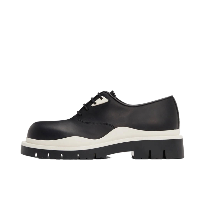 Кецове и обувки Bottega Veneta Tire Lace Up Leather Shoe Черно | 667073VBS501359