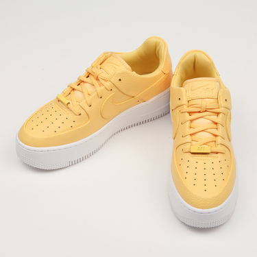 Кецове и обувки Nike Air Force 1 Sage Low W Жълто | AR5339-700, 2