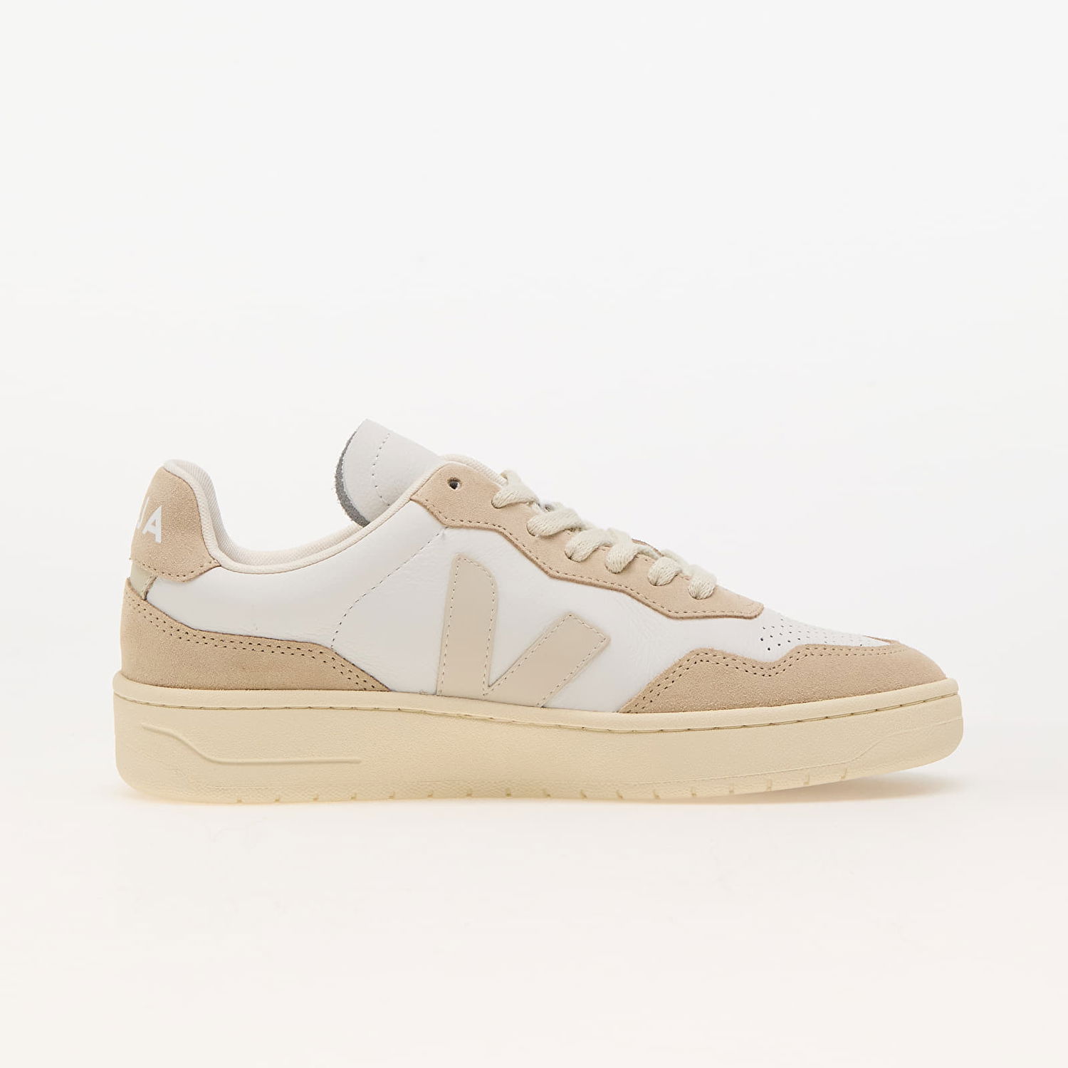 Кецове и обувки Veja V-90 Extra White Pierre Almond W Бежово | VD2003654A, 1