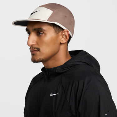 Шапка с козирка Nike Dri-FIT Fly Swoosh Unstructured Cap Кафяво | FB5624-214, 2