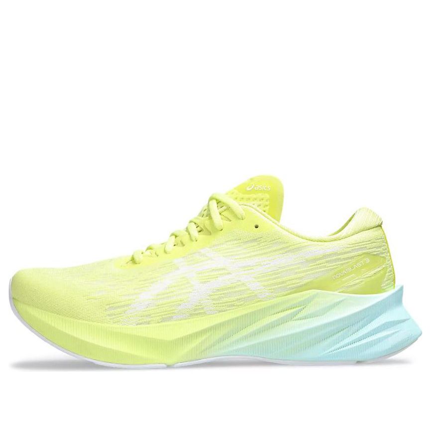 Кецове и обувки Asics Novablast 3 Жълто | 1011B458-751, 0