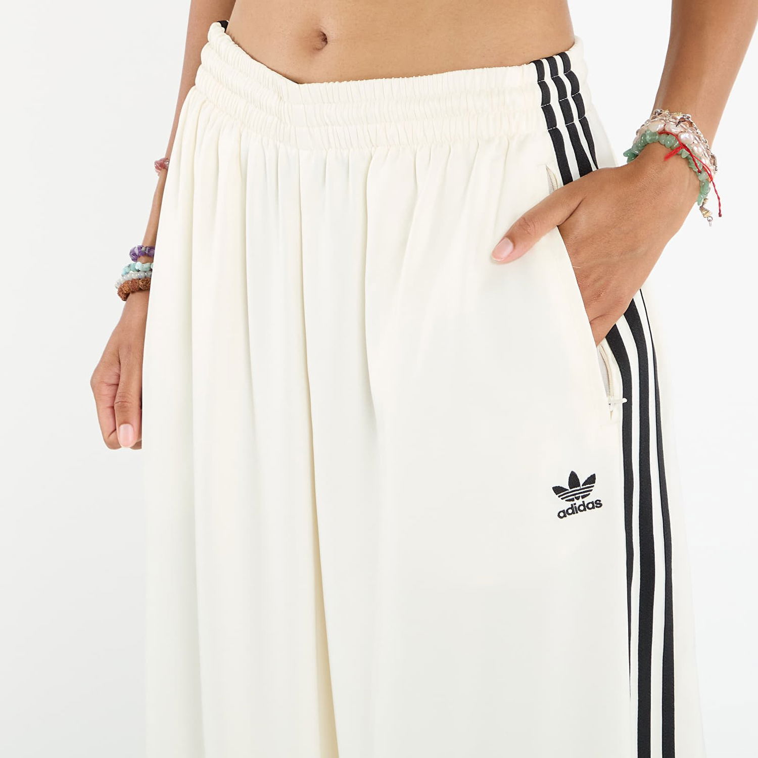 Панталони adidas Originals Adicolor Satin Wide Leg Track Pants Бяло | KD2542, 1