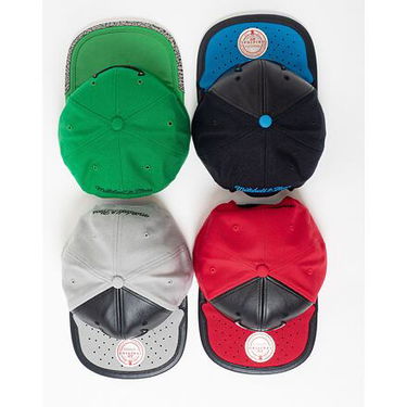 Шапка с козирка Mitchell & Ness Mitchell & Ness Day One Snapback Chicago Bulls Hat Черно | 6HSSMM19224-CBUBKRY, 6