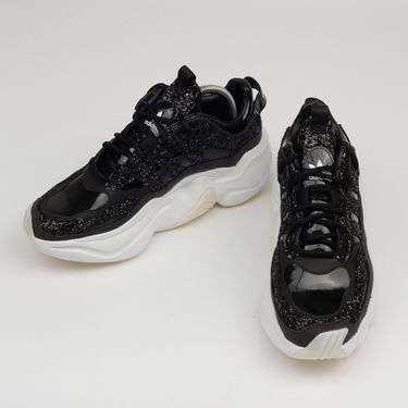 Кецове и обувки adidas Originals Magmur Runner W Черно | FV4349, 2