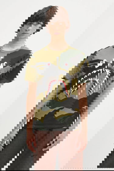 Тениска BAPE T-shirt Giant 1St Camo Shark Многоцветен | 1L30109011, 0