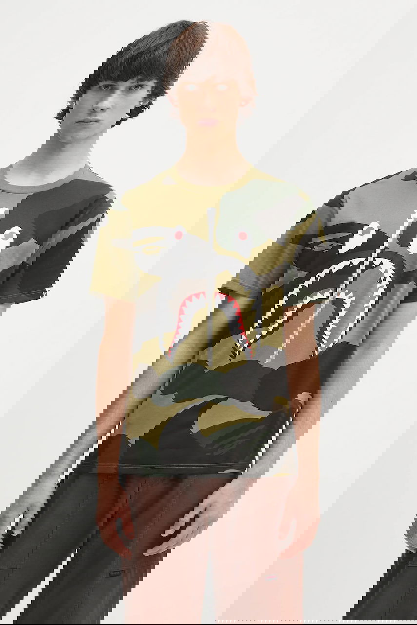 Тениска BAPE T-shirt Giant 1St Camo Shark Многоцветен | 1L30109011, 0