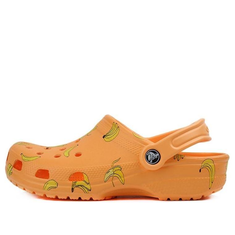 Кецове и обувки Crocs Classic Clog Sandals With Banana Print Оранжево
 | 206375-801