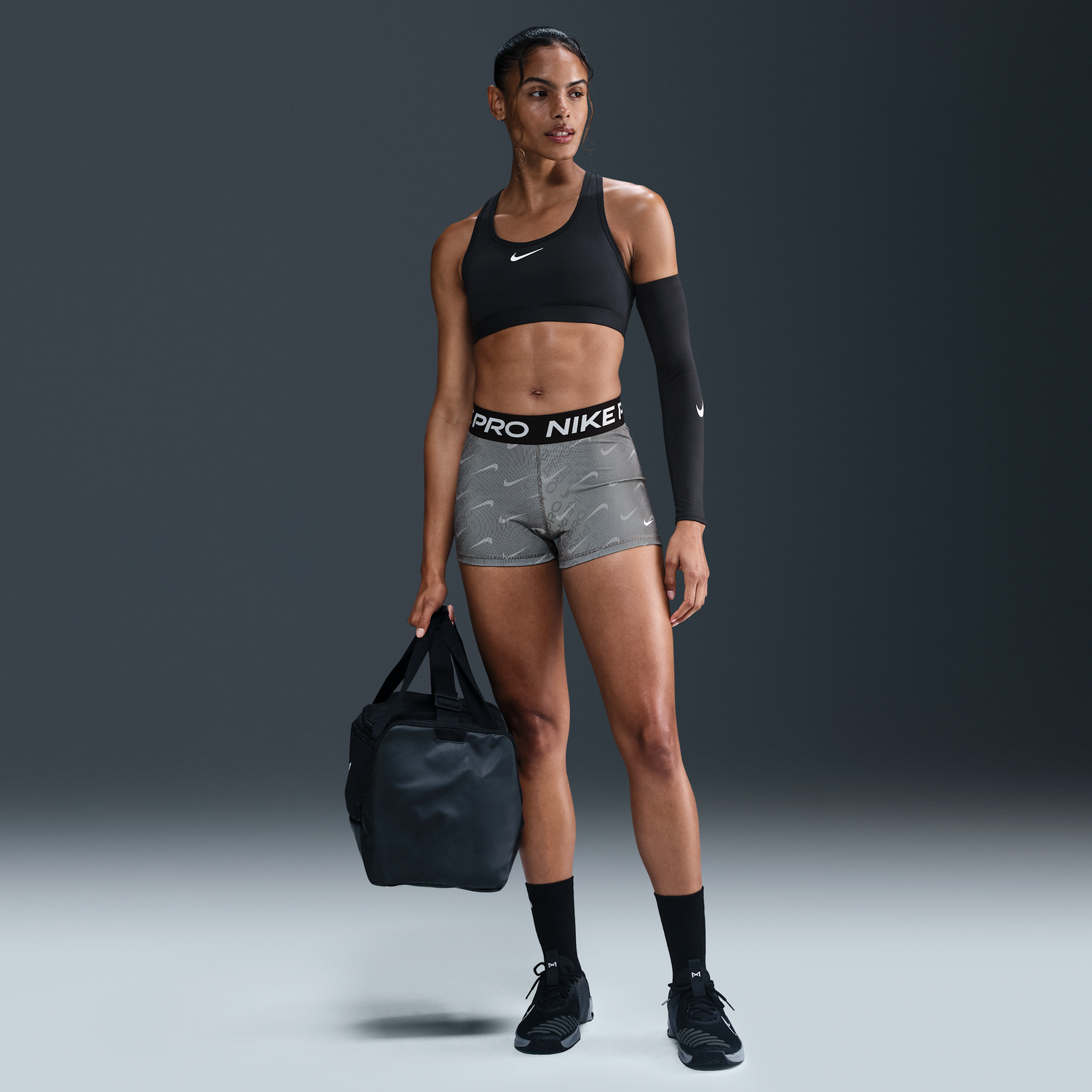 Къси панталони Nike Pro Printed Mid-Rise 3" Bike Shorts Черно | HM6093-010, 1