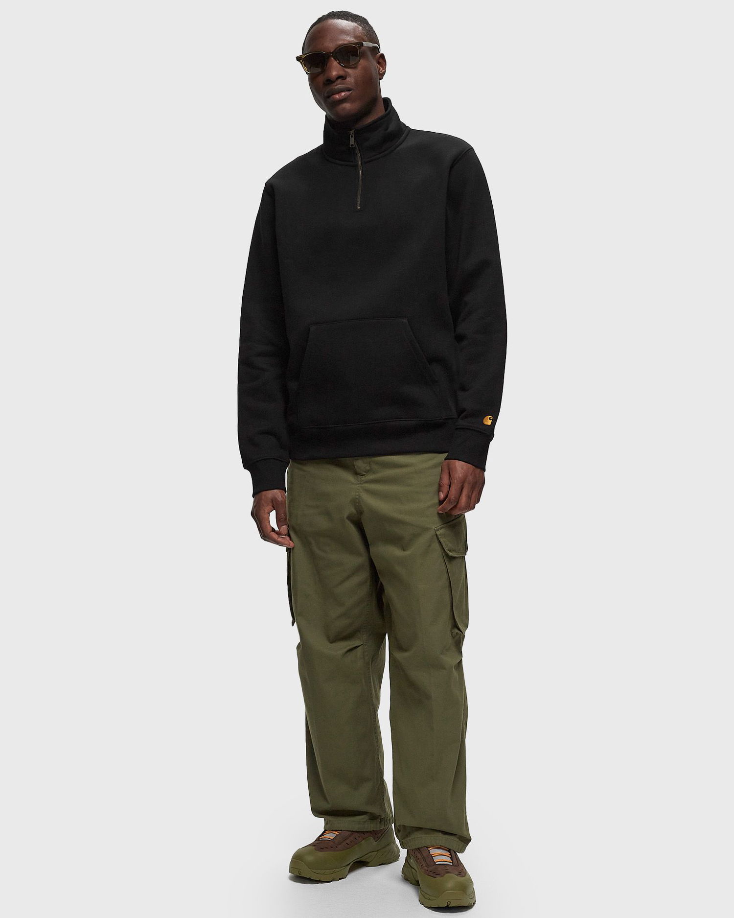 Суитчър Carhartt WIP Chase Quarter-Zip Sweatshirt with Kangaroo Pocket Черно | I033665-00F.XX, 1