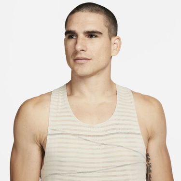 Потник Nike Dri-FIT ADV Run Division Pinnacle Running Tank Кафяво | DQ4774-206, 2